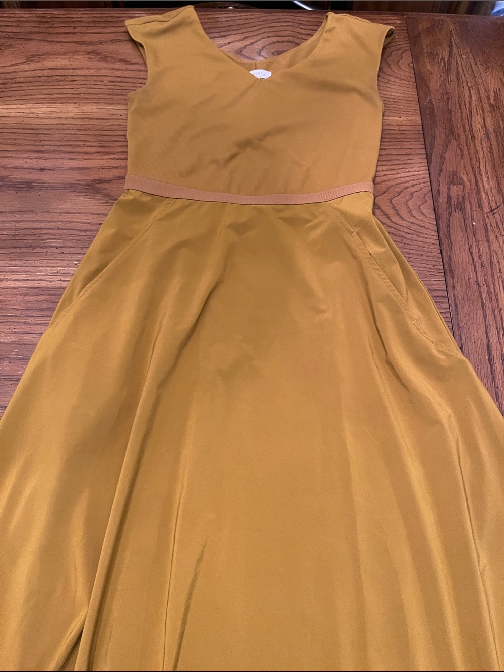 Athleta Ryder Midi Dress, size small